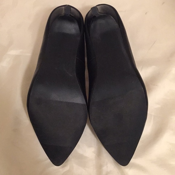 JustFab Black Heels - Picture 3 of 3